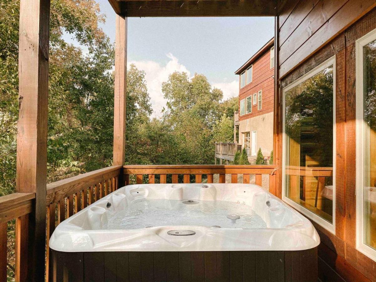 Splash Of Moonshine -Heated Indoor Pool, Hot Tub, Arcade Game Room Pigeon Forge Exterior foto